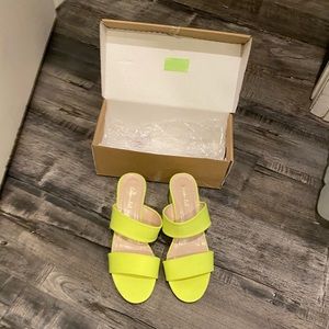 Woven strappy sandals